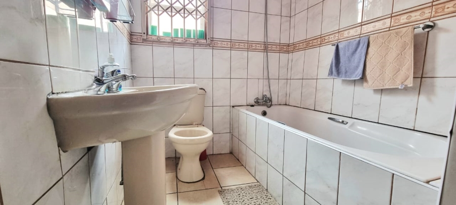 4 Bedroom Property for Sale in Mdantsane Nu 3 Eastern Cape